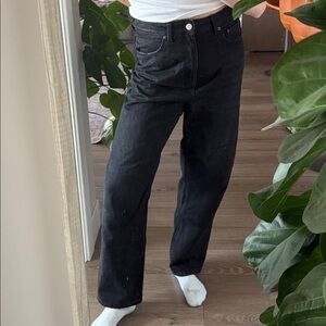 Zara Women’s High Waisted Mom Fit Black Jean